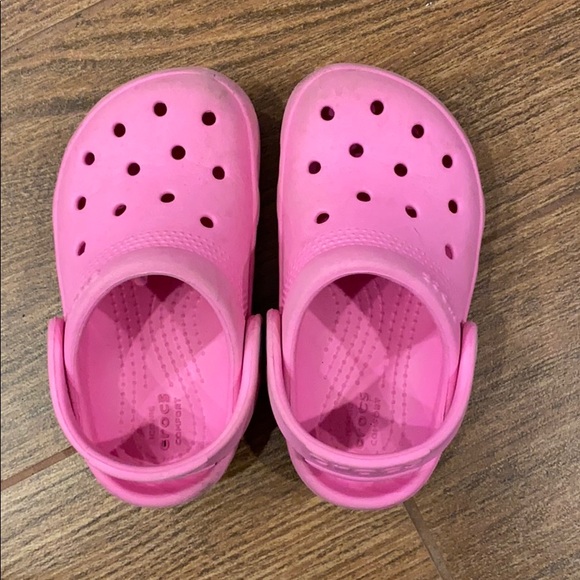 girls crocs size 5